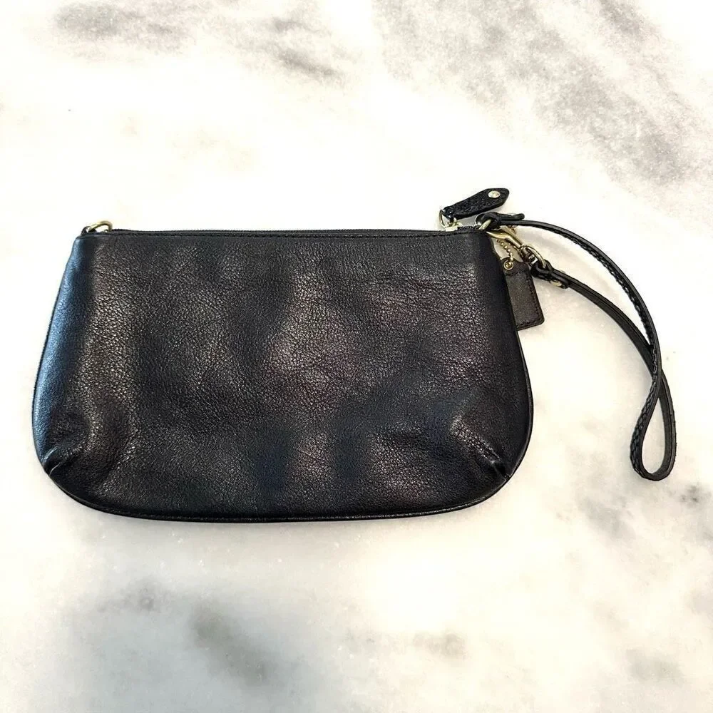 Vintage Coach Black Leather Wristlet Purse Handbag